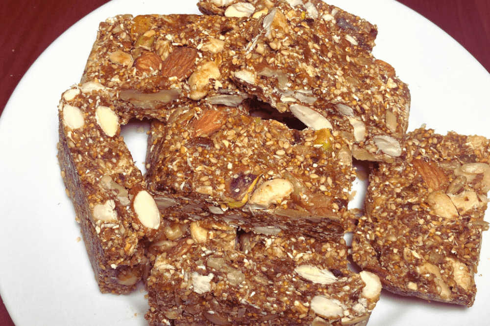 No-Bake Almond and Pumpkin Seed Bars